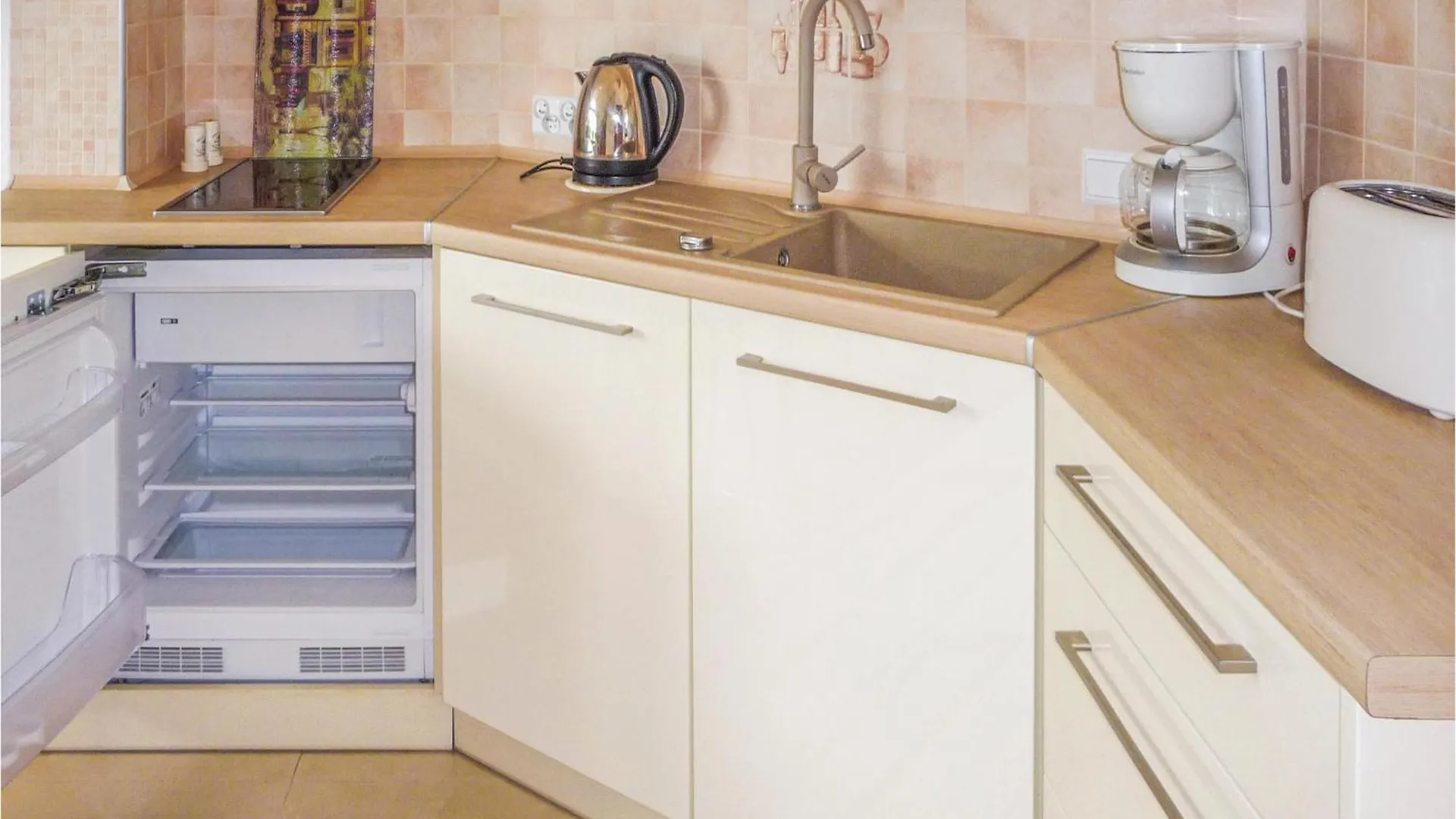1 Bedroom Gorgeous Apartment In Gdansk Stogi